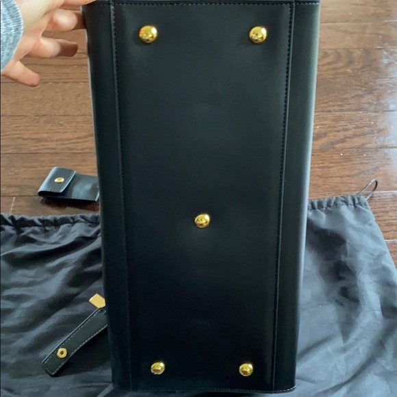 Authentic Saint Laurent Cabas ChYC - Picture 7 of 8